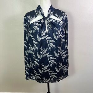 NWT - Lane Bryant Navy White Leaf Print Twist Neck Blouse, Size 22W